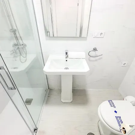 Skol 408a 2 Bedrooms Duplex With Sea Views * 马尔韦利亚