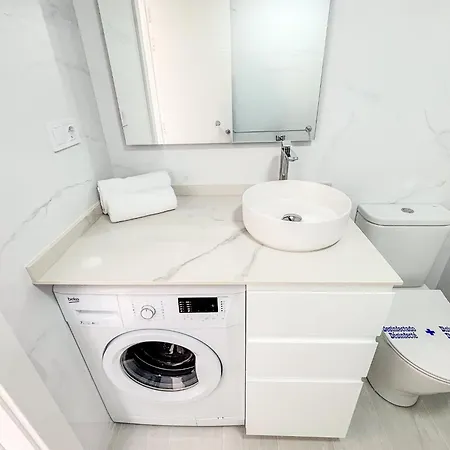 Skol 408a 2 Bedrooms Duplex With Sea Views Μαρμπέλλα