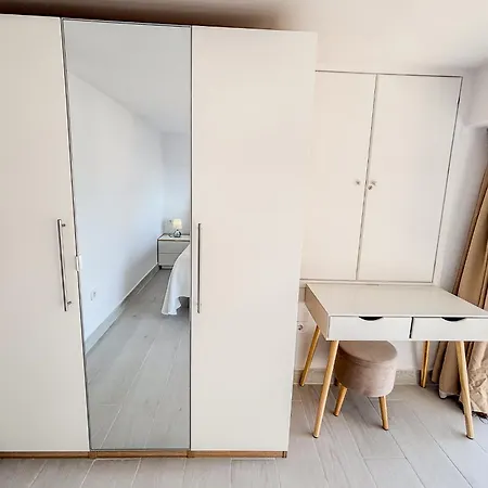 Skol 408a 2 Bedrooms Duplex With Sea Views Μαρμπέλλα